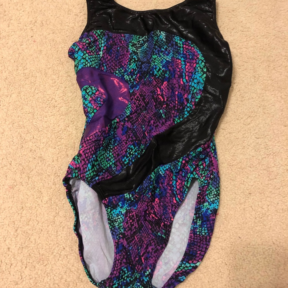 Gymnastics leotard